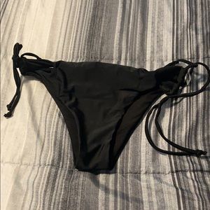 Black cheeky swim bottoms